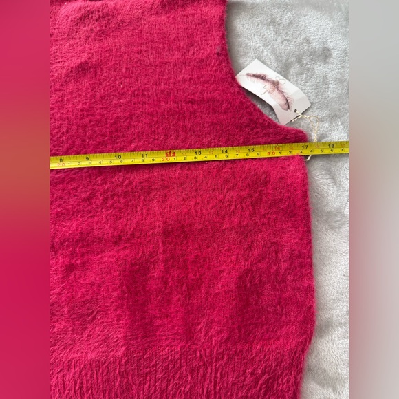 NWT fushia pink cowl neck mohair tank size L - Picture 6 of 7